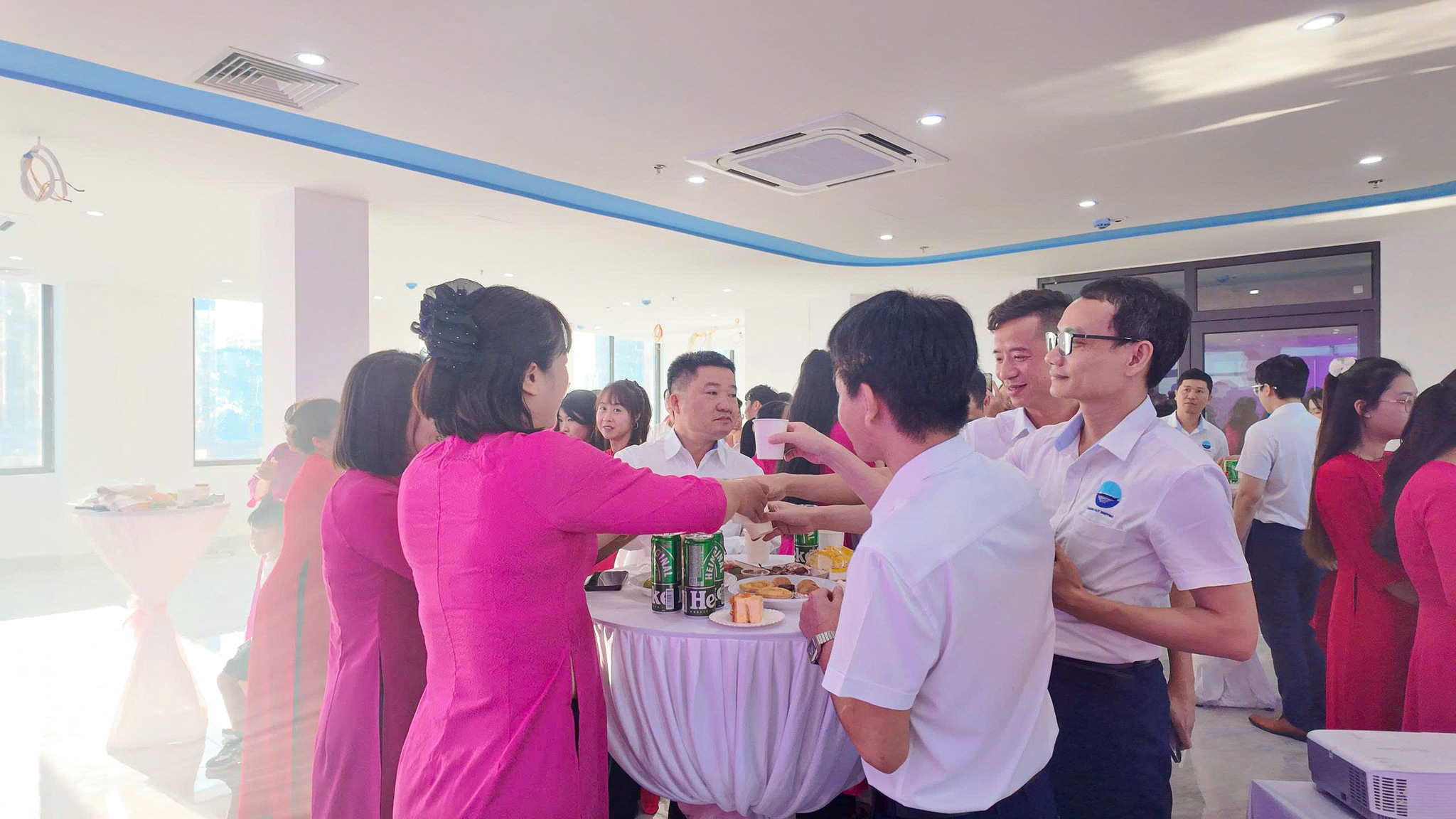 z7136356695010_7eb4c5bac8aea41816792a993530ea9b