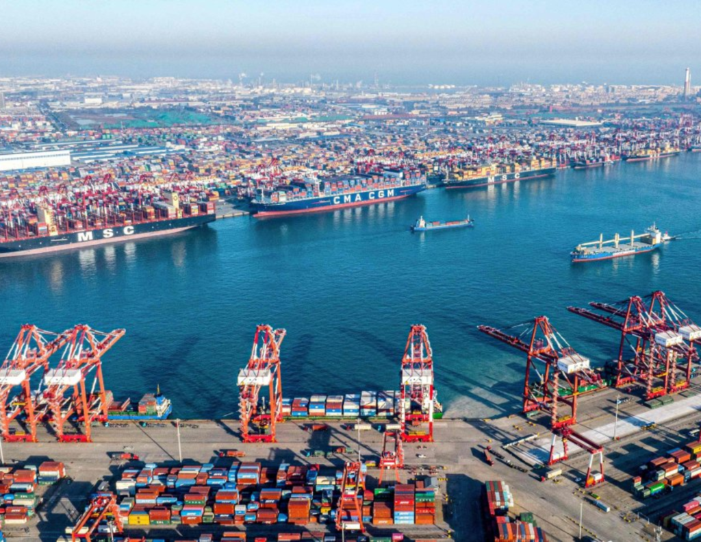 The global maritime transport industry under new pressure