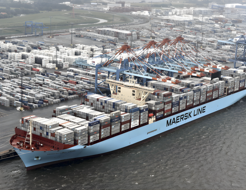Maersk cuts jobs