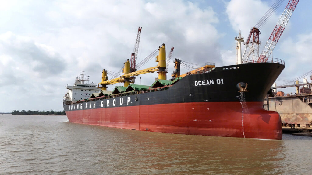 Tàu Ocean 01